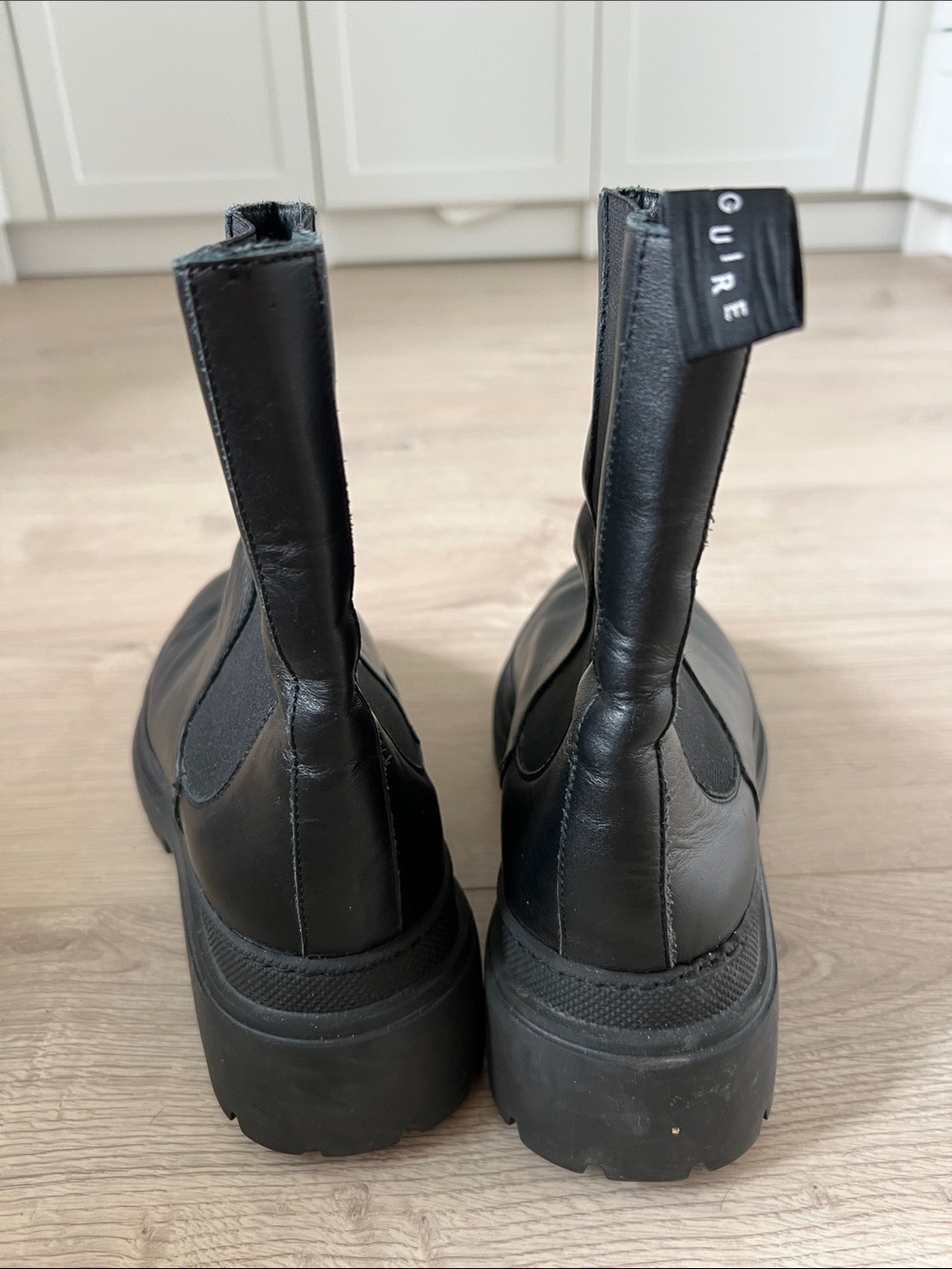Women's Black Heeled Chelsea Boots - Classic Slip-On Style - Picture 5 of 6